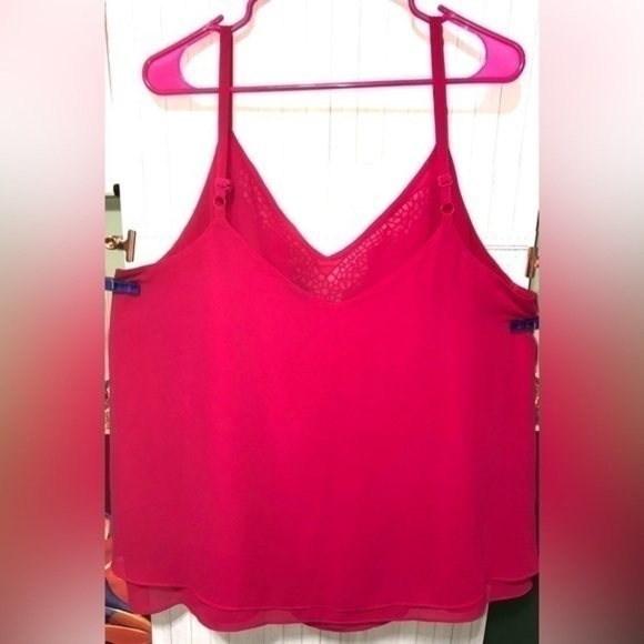 🌷Torrid Chiffon Embroidered Swing Cami Magenta Red 💙 - Picture 8 of 16